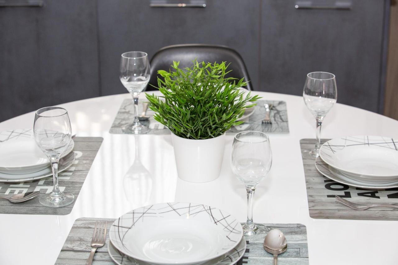 Modern Lake View Apartment Yanya Dış mekan fotoğraf